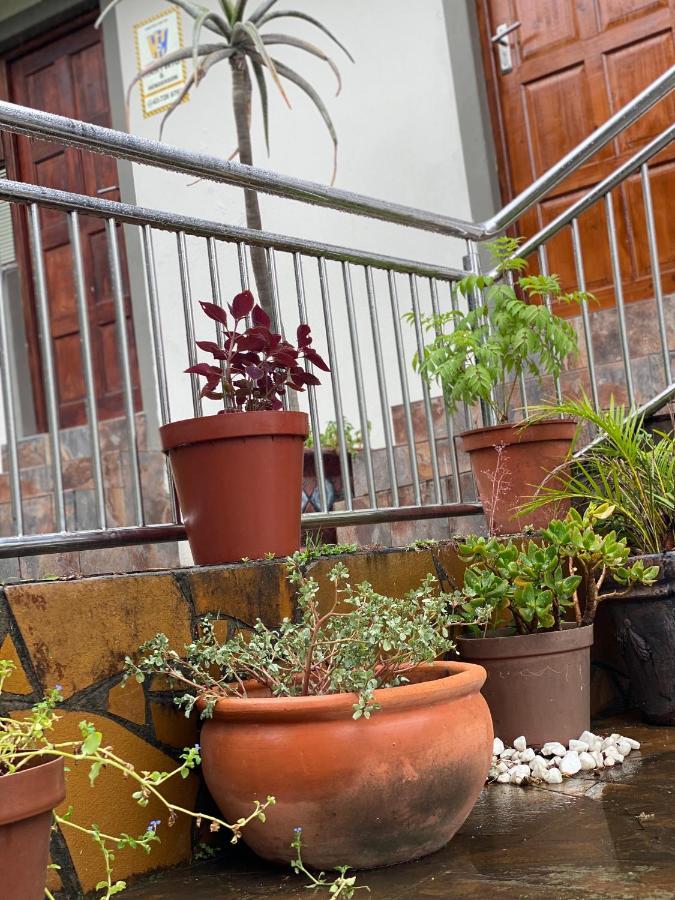 Comfort Zone Bnb East London Exterior photo